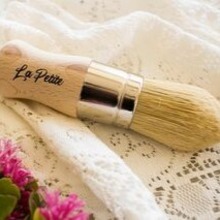 La Petite Brush